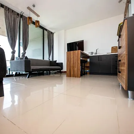 Gorgeous Flat With Nature View In Milas Daire *